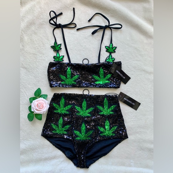 Dolls Kill Club Exx See Me Rollin’ Sequin Top and Shorts Set - Picture 5 of 17